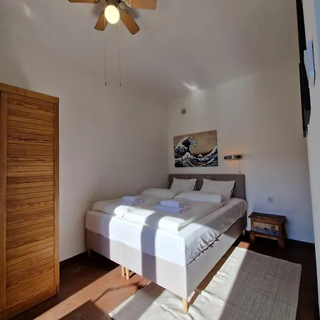 Japandi Centrum Netflix Apartment