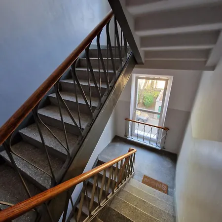Japandi Centrum Netflix Apartment