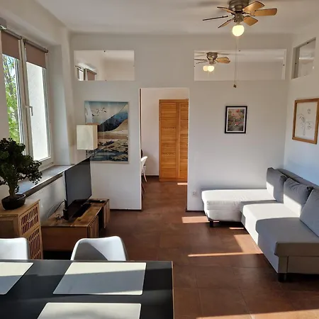Japandi Centrum Netflix Apartment