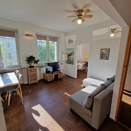 Japandi Centrum Netflix Apartment Lodz (Lodz)