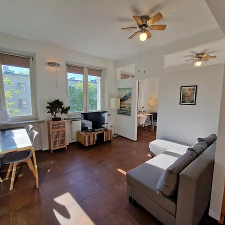 Japandi Centrum Netflix Apartment