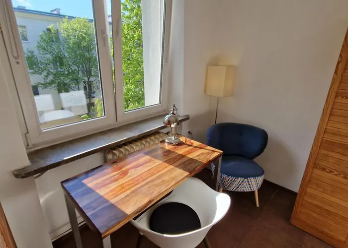 Japonski Sen Centrum Netflix Apartment Lodz